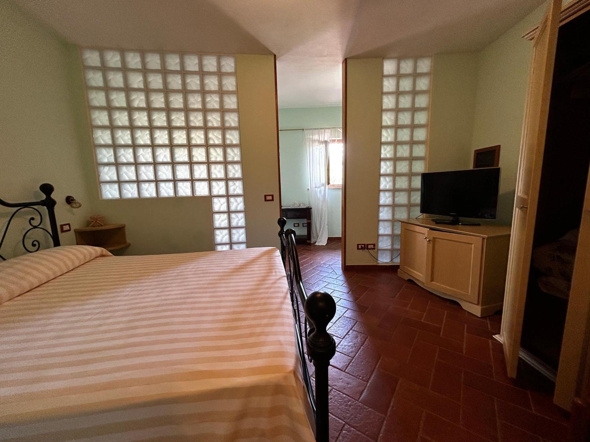 Oasi Del Monte Hotel Monte Argentario Bagian luar foto